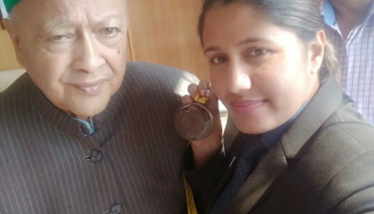 Bronze medal winner Jaivanti meets CM